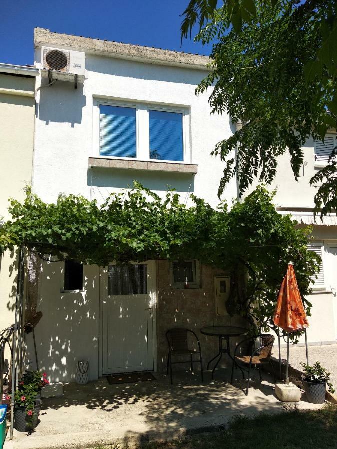 Willa Kuca Za Odmor Matko House Matko Pag Town Zewnętrze zdjęcie